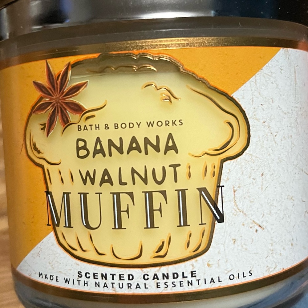 BBW Bath and Body Works Banana Walnut Muffin 3 Wick scented candle